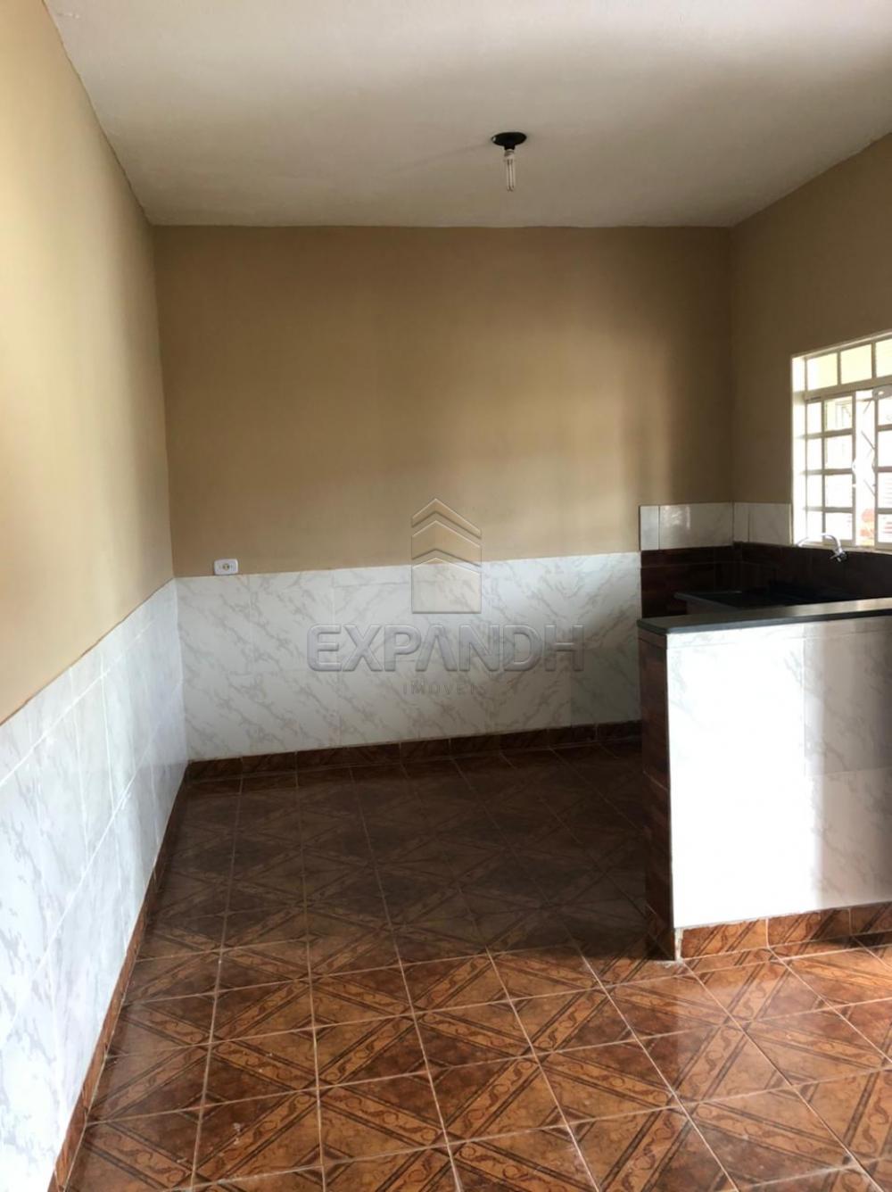 Alugar Casas / Padrão em Sertãozinho R$ 690,00 - Foto 11 Alugar Casas / Padrão em Sertãozinho R$ 690,00 - Foto 11