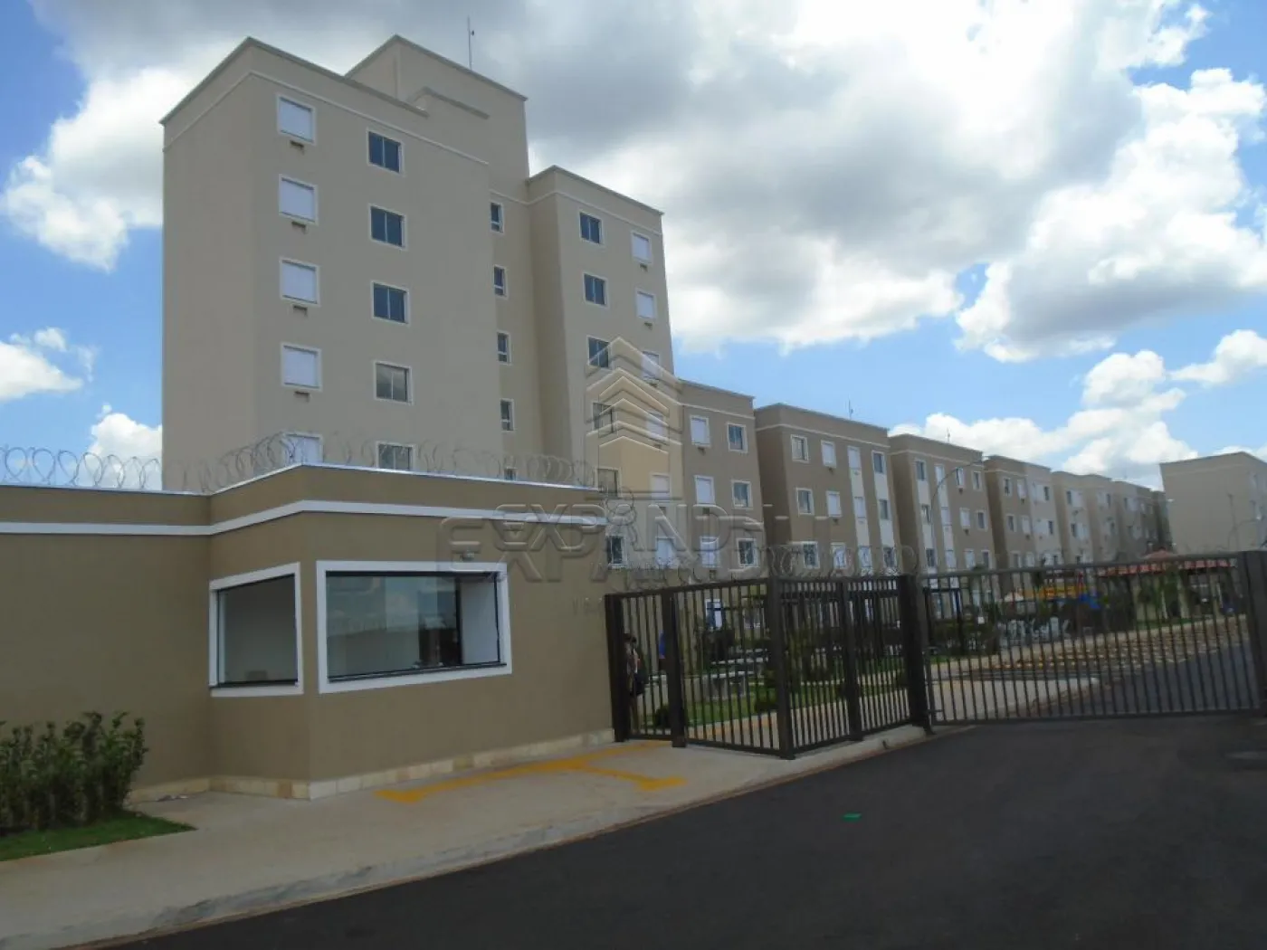 Comprar Apartamentos / Padrão em Sertãozinho R$ 155.000,00 - Foto 1