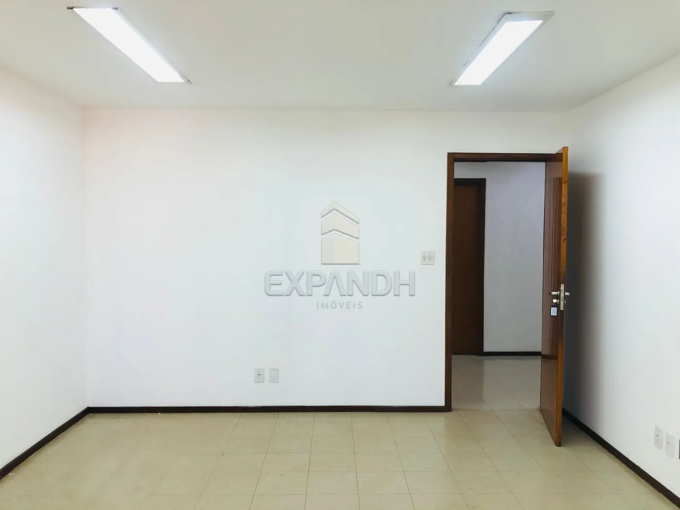 Alugar Comerciais / Sala em Sertãozinho R$ 1.400,00 - Foto 2