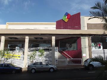 Comerciais / Salão em Sertãozinho Alugar por R$0,01 Comerciais / Salão em Sertãozinho Alugar por R$0,01