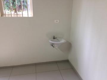 Comerciais / Salão em Sertãozinho Alugar por R$500,00 Comerciais / Salão em Sertãozinho Alugar por R$500,00