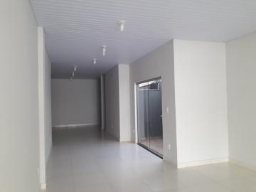 Comerciais / Salão em Sertãozinho Alugar por R$2.200,00 Comerciais / Salão em Sertãozinho Alugar por R$2.200,00