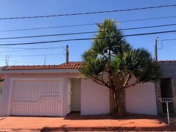 Alugar Casas / Padrão em Sertãozinho R$ 1.300,00 - Foto 1 Alugar Casas / Padrão em Sertãozinho R$ 1.300,00 - Foto 1