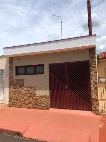 Casas / Padrão em Sertãozinho Alugar por R$1.000,00 Casas / Padrão em Sertãozinho Alugar por R$1.000,00