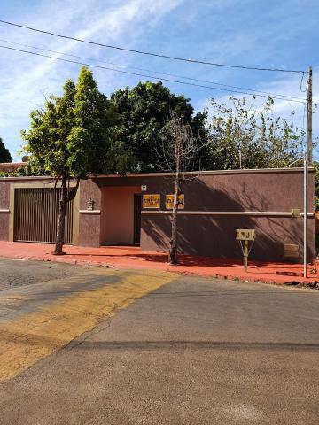 Alugar Casas / Padrão em Sertãozinho R$ 1.440,00 - Foto 1 Alugar Casas / Padrão em Sertãozinho R$ 1.440,00 - Foto 1