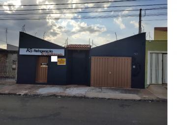 Alugar Casas / Padrão em Sertãozinho. apenas R$ 230.000,00