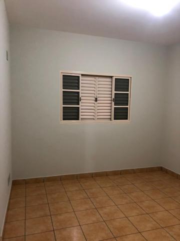 Alugar Apartamentos / Padrão em Sertãozinho R$ 900,00 - Foto 12 Alugar Apartamentos / Padrão em Sertãozinho R$ 900,00 - Foto 12