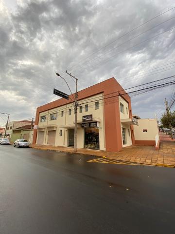 Alugar Comerciais / Sala em Sertãozinho. apenas R$ 3.700,00