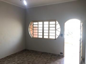 Alugar Casas / Padrão em Sertãozinho. apenas R$ 1.950,00