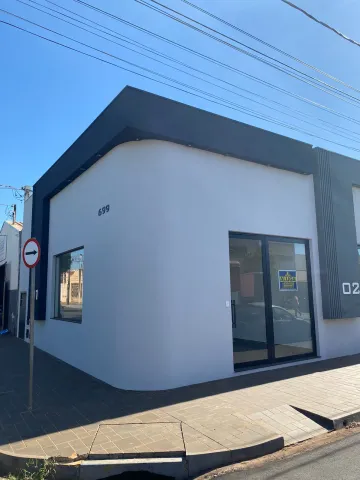 Alugar Comerciais / Sala em Sertãozinho. apenas R$ 2.000,00