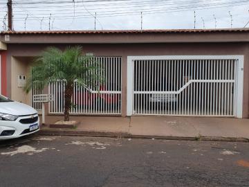 Alugar Casas / Padrão em Sertãozinho. apenas R$ 450.000,00