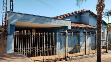 Sertaozinho Centro Casa Venda R$750.000,00 5 Dormitorios  Area do terreno 328.18m2 Area construida 218.42m2