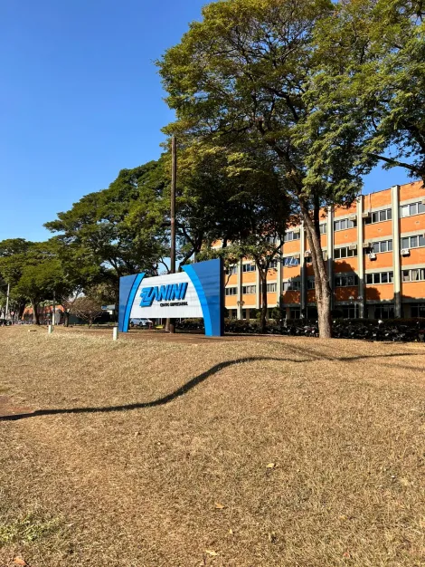 imagem 1 - Comerciais - Sala imagem 1 - Comerciais - Sala